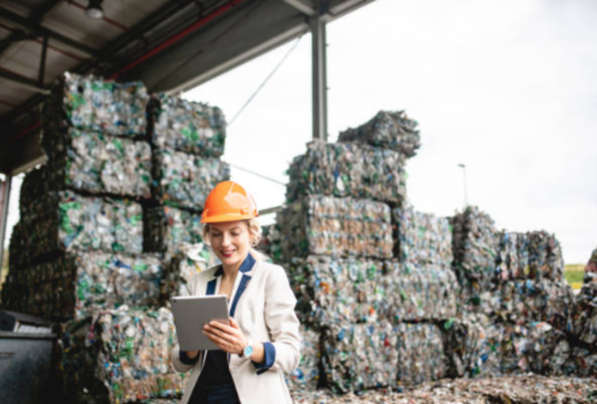 Qué es una prensa de plástico? Conoce las ventajas