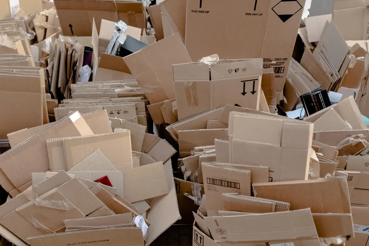 Cuánto cuesta gestionar el cartón sin compactadora en una empresa: análisis real de costes